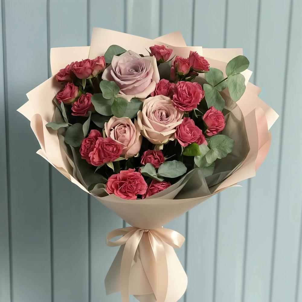 Букет цветов из: Гвоздики и Розы в Стрелке