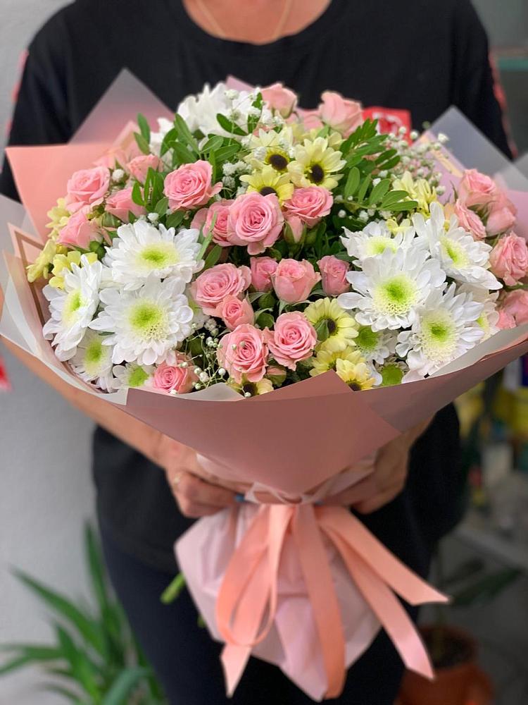 Букет цветов из: Розы и Хризантемы в Стрелке