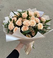 Букет Кремовые розы Латте в Стрелке