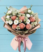 Букет цветов из:  Розы, Альстромерии и Лизиантусы в Стрелке