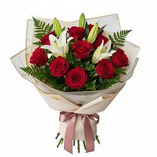 Букет цветов из:  Лилии и Розы #REPLACE_PRED# Стрелке