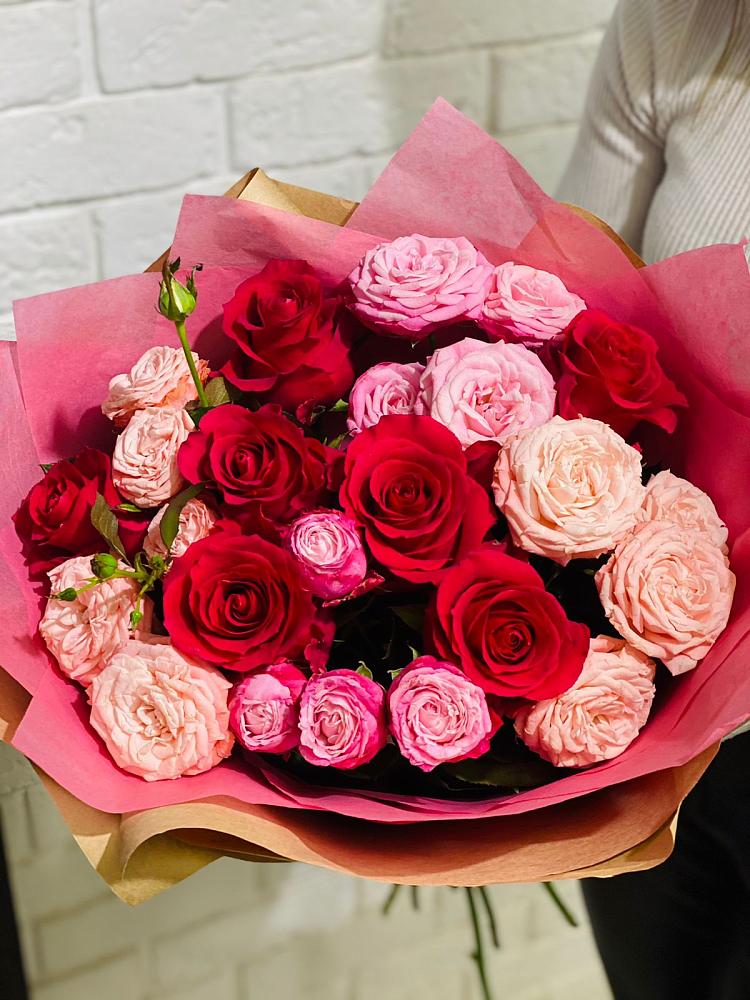 Букет цветов из: Розы в Стрелке