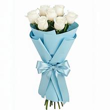 Букет 7 белых роз Проуд в Стрелке