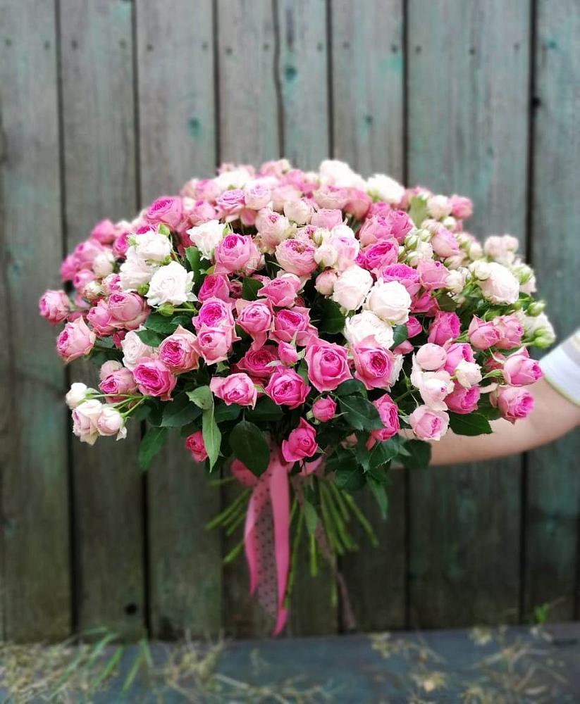 Букет Розовые кустовые розы Натали и Лав Лидия в Стрелке