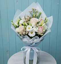 Букет цветов из:  Розы и Лизиантусы в Стрелке