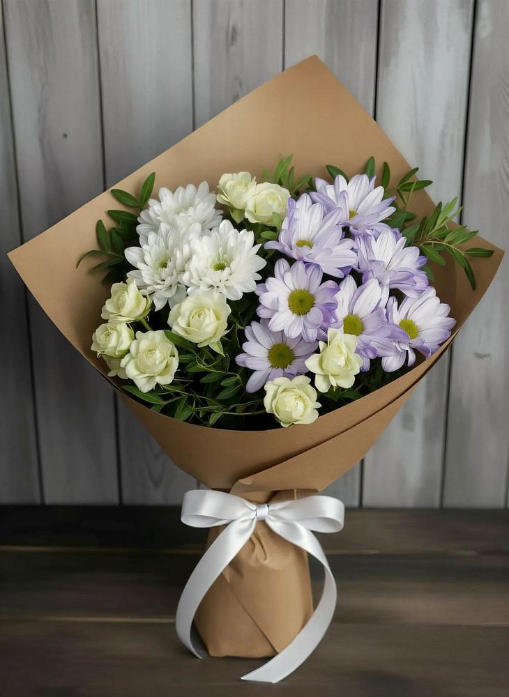 Букет цветов из: Хризантемы и Розы в Стрелке